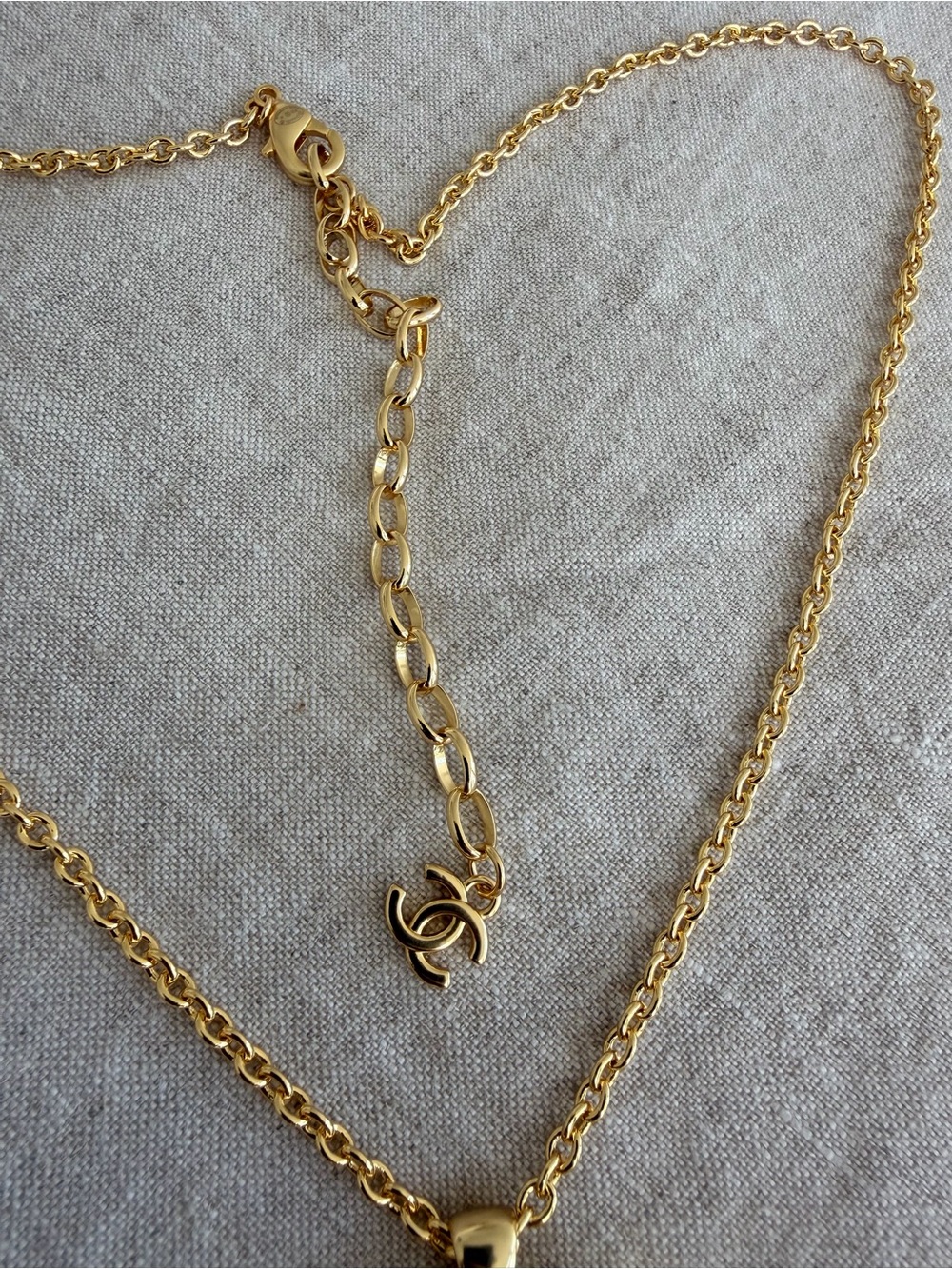 CHANEL Gold Chain Necklace with Black Enamel CC Logo Pendant - Picture 5 of 10